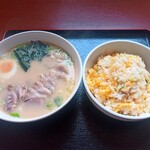 和の庵 - 豚骨拉麺＋玉子炒飯＠８５０(税込)