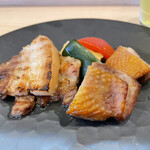 中華そば 深緑 - 「らの道DECADE 中華そば 四つ葉×鉢ノ葦葉」＜混血＞肉プレート