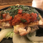Guriru Taro - グリルセットの鶏肉、ソースはラタトゥイユ
