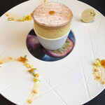 ガストロノミー ジョエル・ロブション - パッションフルーツのスフレ　