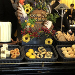 ガストロノミー ジョエル・ロブション - パンのワゴン目を奪われます。バター綺麗