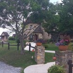 さんぽ道 - 門から店舗まで