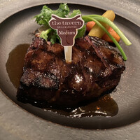 ザ タヴァン グリル＆ラウンジ - 