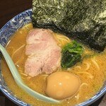 とんぱた亭 - ラーメンにトッピングの味玉