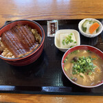 なか里 - うな丼　1100円