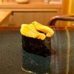 鮨 あらい - 赤雲丹 軍艦巻き