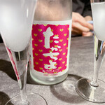 フルーティー日本酒とペアリング サケシケン - 