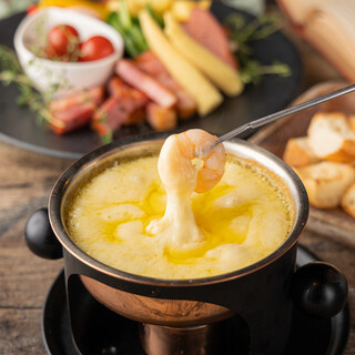 チーズ好きによる、チーズ好きのためのチーズ料理専門店