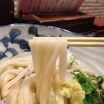 Takeuchi Udon Ten - ●コシがあって小麦の味わいが堪能できる麺は秀逸だ。