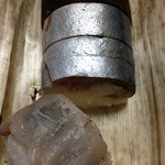 いづ重 - 鯖の姿寿し