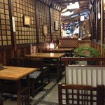 いづ重 - 店内