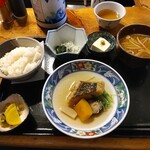 赤津加 - 煮魚（すずき揚げ出し）定食