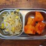 韓国料理 チキン＆サムギョプサル COCOYA - お通し