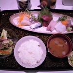 寿司居酒屋からくさ - 刺身定食1500円
