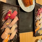 おいしい寿司と活魚料理 魚の飯 - 