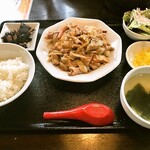 Menhan Ya Ryuu Mon - ホルモン定食