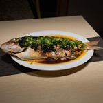 Restaurant 由 - 