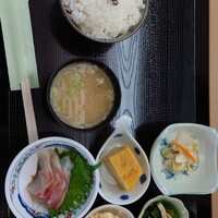 一つ木竹林草 - 煮魚定食