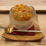 御料理 寺沢 - 完熟マンゴーと苺､ブルーチーズのブランマンジェ