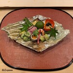 御料理 寺沢 - 蚕豆､幼雌穂､伏見唐辛子､鴨ﾛｰｽ焼､菱蟹の内子､油目砧巻､車海老旨煮､青梅蜜煮､酸漿の中に螺貝の生海胆和えにキャビア