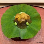 御料理 寺沢 - 蝦夷鮑と生海胆のジュレ掛け