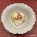 御料理 寺沢 - 白桃の白和え