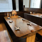 Ushiwakamaru - ゆったりしたテーブル席
