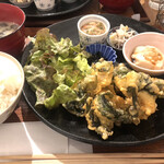 ブック＆カフェ喫茶去 - 