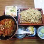 奥藤丸の内第８分店 - カツカレー丼セット￥１１００