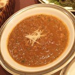 タゴール - キーママタール（鶏・豚・子羊のひき肉とインゲン豆のカリー