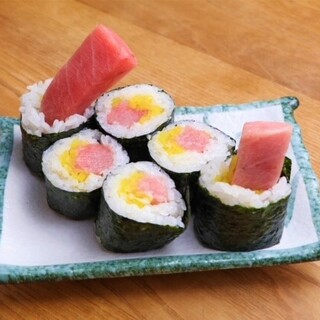 【一番人気の名物メニュー！！はみでるとろたく】