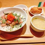 Fish & Sour UOKIN Diner - スープも美味しいです〜