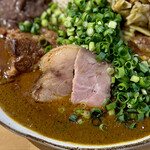 吉田カレー  - 角切りローストポーク ミニ