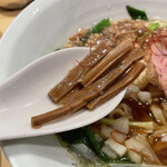 饗 くろ喜 - 「胡椒そば」専用の細メンマ