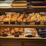 ベーカリー&レストラン 沢村 - ショーケース①