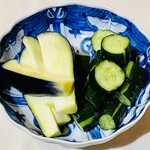 Shunka - 左: 水なす 切漬
                        右: 胡瓜サラダ