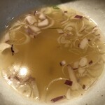 鴨出汁中華蕎麦 麺屋yoshiki - 鴨の塩スープ