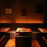 タイ料理 石ニ花サク 六本木 - ソファー席