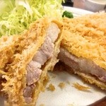 清水屋 - 見よ！この肉肉しい上ロースカツ断面を！