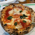 ア フェネステッラ - 