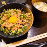 炭火焼鳥 とりとも - そぼろご飯、鶏スープ