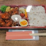 カフェアンドダイニング MALIBU - ヤンニョムチキン弁当（\800）