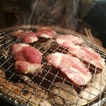 Horumon Yakiniku Hachi - 