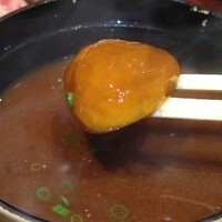 若会席大和館 - 赤出汁巨大ナメコ汁　