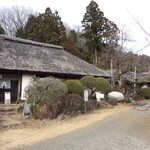 峠の茶屋 - 古民家風の外観