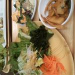 農家レストランぶどう畑 - サラダなど