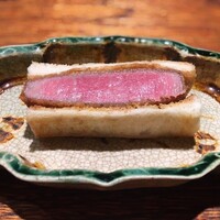 肉割烹 上 - 