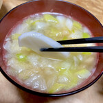 滝川蒲鉾店 - 白玉を小さく切って、お味噌汁に入れてみました！