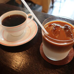 GRANARY'S COFFEE STAND - *アイスカフェオレ 550
                      
                      
                      お店のインスタを拝見し
                      おひとり様利用から2人OKになった
                      ＋会話はNG(2022.4.9)