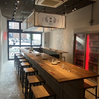アクセス良好◎お洒落な店内は気軽に入れる雰囲気